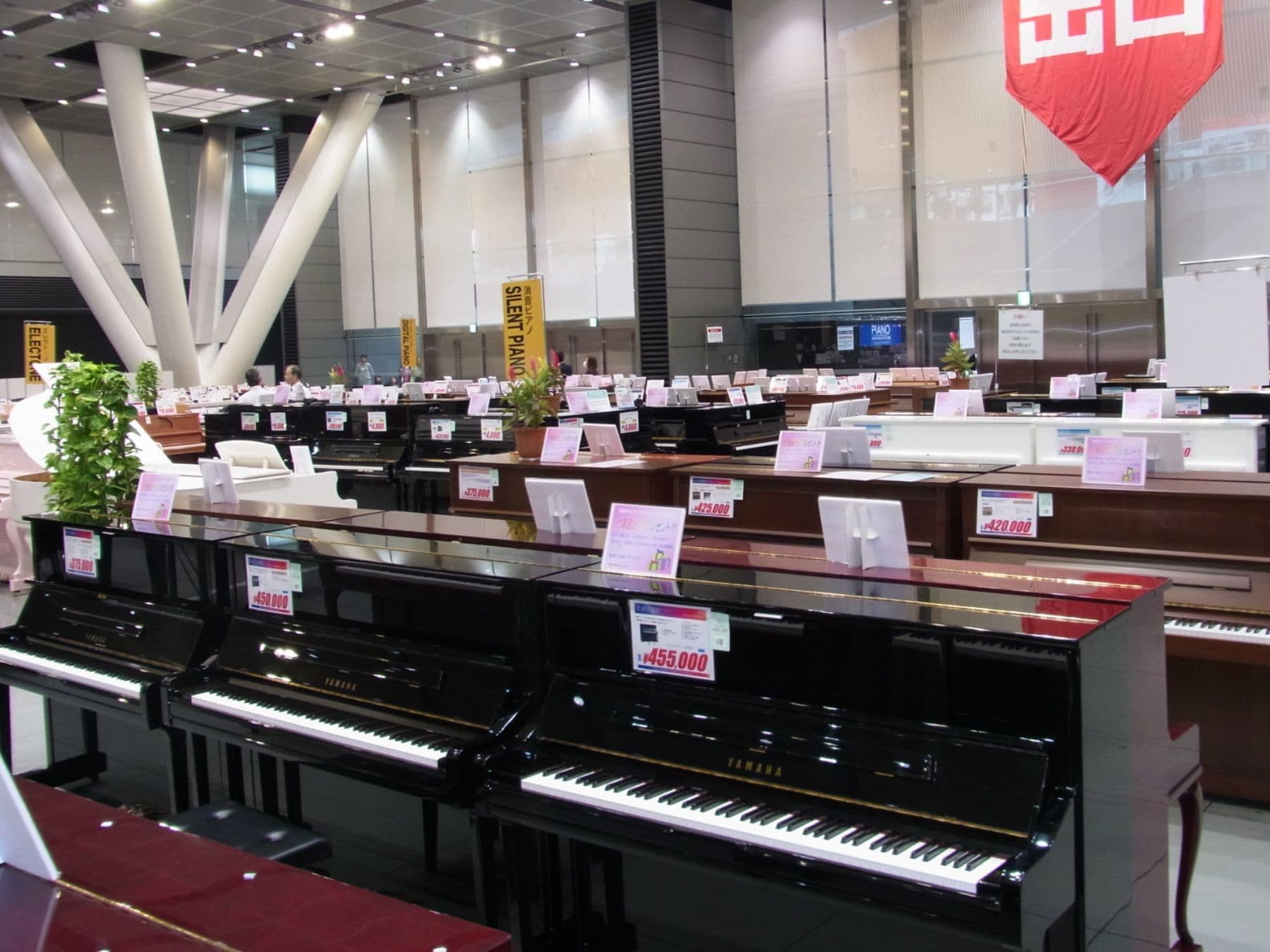 中古アップライトピアノ