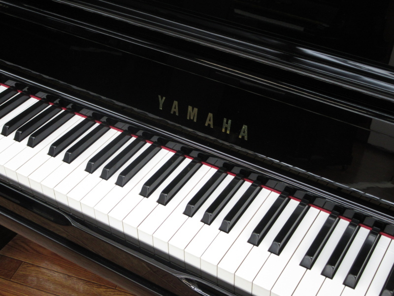 株式会社ピアノプラザ | YAMAHA UX100